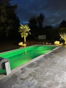 Maisons de vacances maison haut de gamme avec piscine spa 3 chambres : photos des chambres
