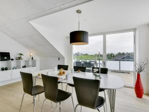 Holiday Home Anneka - 200m from the sea in Western Jutland by Interhome