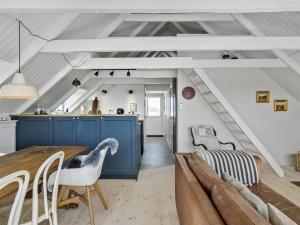 Holiday Home Hen - 400m from the sea by Interhome