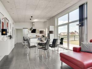Holiday Home Synthia - 300m from the sea in Western Jutland by Interhome