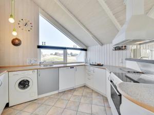 Holiday Home Cyrill - 250m to the inlet by Interhome