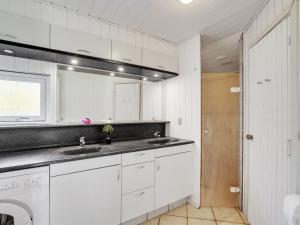 Holiday Home Henkil - 700m from the sea by Interhome