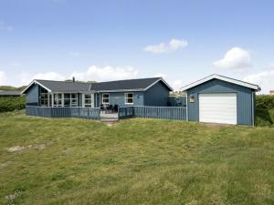 Holiday Home Fabiana  350m from the sea in NW Jutland