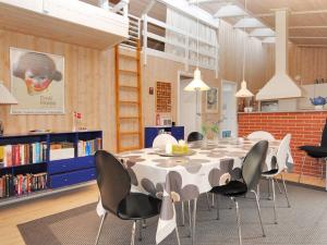 Holiday Home Dode - 225m from the sea by Interhome