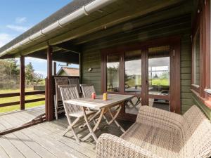 Holiday Home Sharina - 500m from the sea in NW Jutland by Interhome