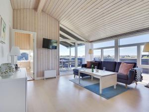 Holiday Home Heidy - 450m from the sea by Interhome