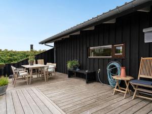 Holiday Home Danica - 175m from the sea in NW Jutland by Interhome