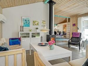 Holiday Home Aslak - 350m from the sea by Interhome