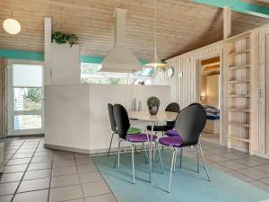 Holiday Home Aslak - 350m from the sea by Interhome
