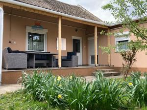 Vörösmarty Apartman