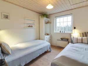 Holiday Home Mata - 700m from the sea by Interhome