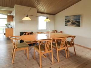 Holiday Home Hilka - 75m from the sea in NW Jutland by Interhome