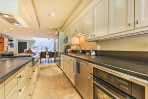 Park City Condo with Pool Access - Near Ski Slopes!