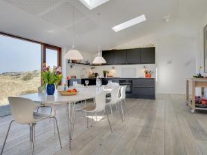 Holiday Home Silvette - 400m from the sea in NW Jutland by Interhome