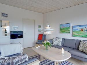 Apartment Radica - 50m from the sea in NW Jutland by Interhome