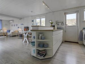 Holiday Home Ingvild - 150m from the sea by Interhome