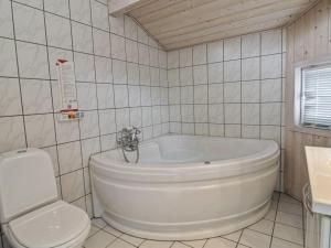 Holiday Home Vojdan - 2km from the sea in NW Jutland by Interhome