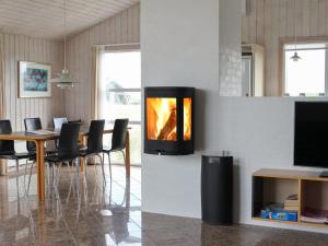 Holiday Home Gilbert - 96m from the sea by Interhome