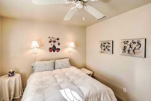 Cozy Lake Havasu House with Views - 1 Mi to Water!