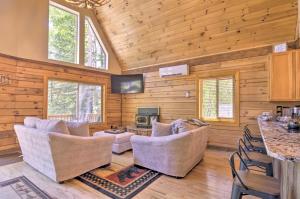 Walk to Duck Creek Village A-Frame Getaway!