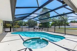 #196-Fantastic 6 bed villa with own private pool and spa with no rear neighbors - Clermont