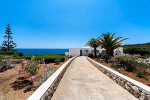 Es Macar, heated pool & sea views