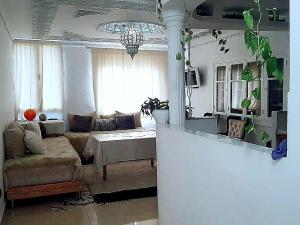 SARA HOUSE NADOR