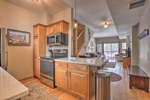 Pet-Friendly Fraser Condo w Community Hot Tub