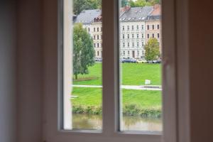 Blick Apartments - Waterfront Green Apartment