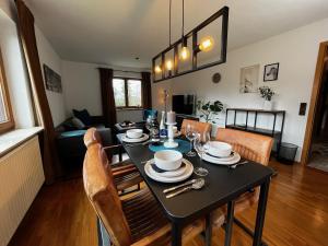 OhPardon! MICHELBACH - Garten & Balkon, Sauna, Netflix