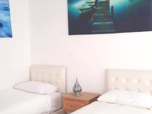 SARA HOUSE NADOR