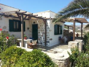 Villa Peristeri Antiparos Greece
