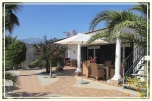 Villa La Higuera