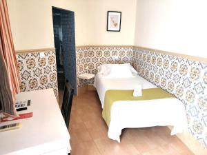 Single Room with Private Bathroom room in Pension Perez Montilla