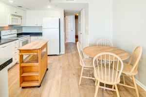 Murrells Inlet Condo on Garden City Beach!