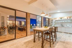 Casa Cristina - Downton La Paz.