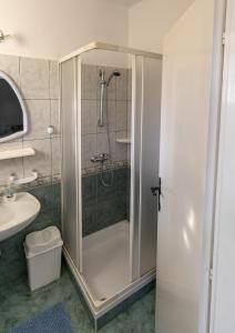 Apartments with a parking space Losinj, Losinj - 20594