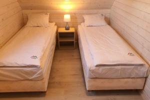 Comfortable cottages very close to the sea G ski