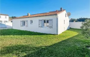 Amazing Home In Les Portes-En-Ré - Loix
