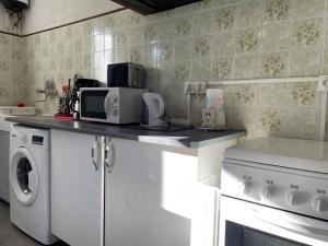 Appartements Charmant T3 avec jardin a deux pas de la plage - 5 couchages, animaux acceptes - FR-1-225C-117 : photos des chambres
