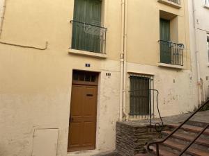 Appartements Appartement 3 pieces, 4 couchages a 100m de la plage, balcon, TV, lave-linge, centre-ville de Banyuls - FR-1-225C-115 : Appartement