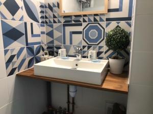 Maisons de vacances Villa Tim avec piscine commune et a deux pas de la plage : photos des chambres