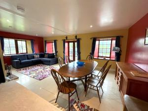 Beautiful Rural 3BR Cottage with Stunning Views