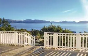 Two-Bedroom Apartment In Strandvik - Ølve