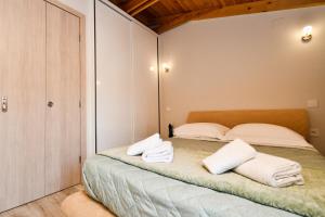 Comfy and stylish apt2