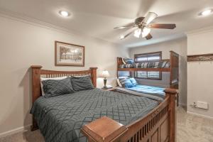 Park Place Crestone Peak Condo: Great Ski-In Location