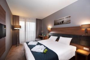 Double or Twin Room with Balcony room in Navigator Hotel i Konferencje