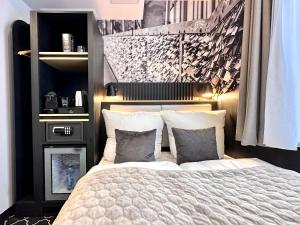 Compact Double Room with Old Town View room in Rhein-Hotel St.Martin