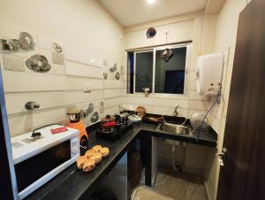 Massive 3BHK Serviced Apt for Big Groups & Family