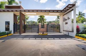 Luxurious Villa Royale- 5 min drive to Ocho Rios